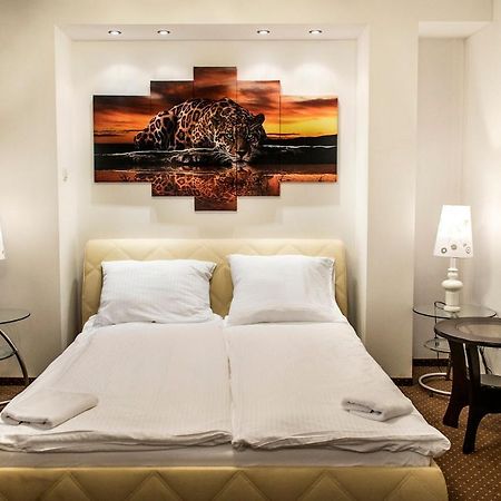 Hotel Hensch Łódź Eksteriør billede